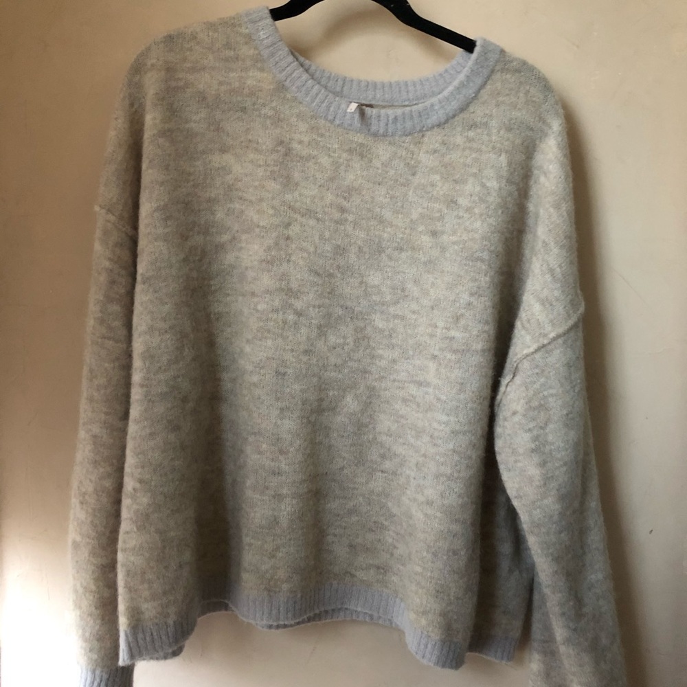 Free people gray 2018 sweater - large